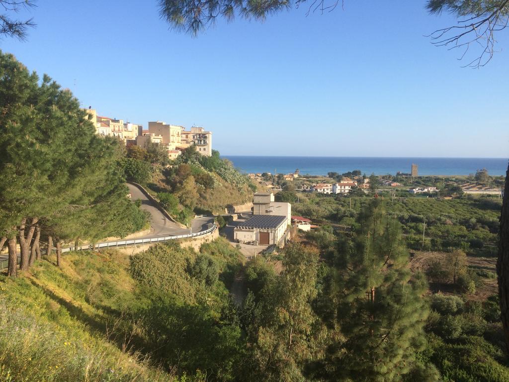 Casa Vacanza Paradise Vicino Cefalu Con Servizio Di Piscina A 3 Chilometri Lejlighed Campofelice Di Roccella Eksteriør billede