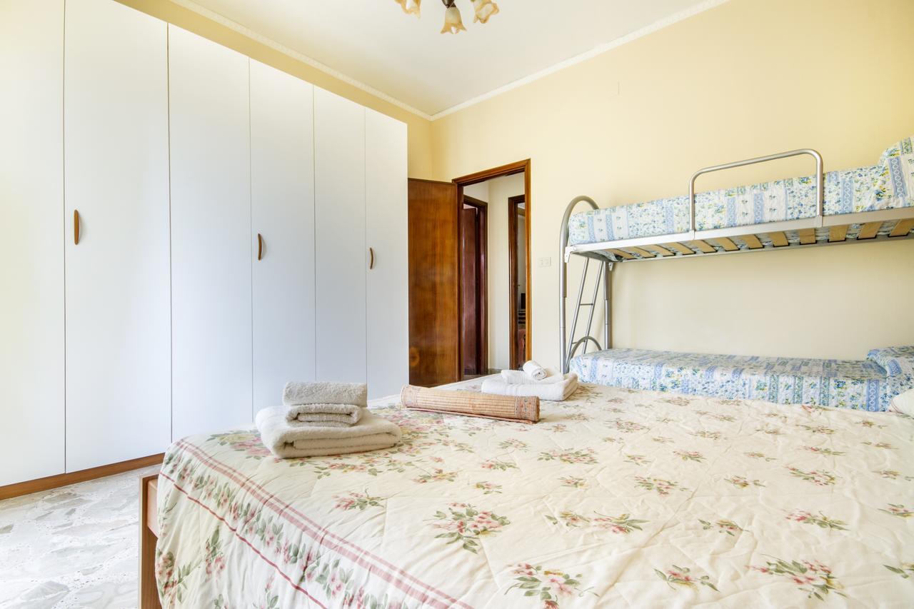 Casa Vacanza Paradise Vicino Cefalu Con Servizio Di Piscina A 3 Chilometri Lejlighed Campofelice Di Roccella Eksteriør billede