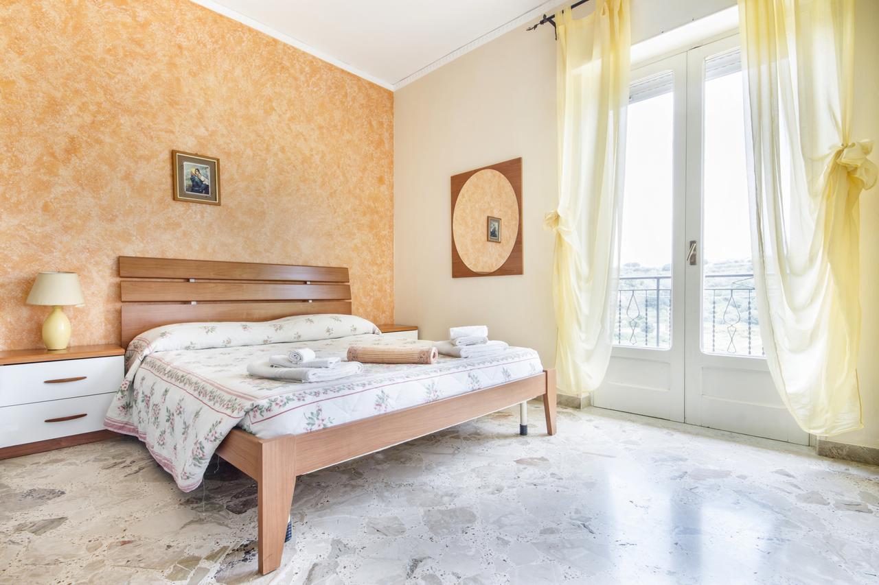 Casa Vacanza Paradise Vicino Cefalu Con Servizio Di Piscina A 3 Chilometri Lejlighed Campofelice Di Roccella Eksteriør billede
