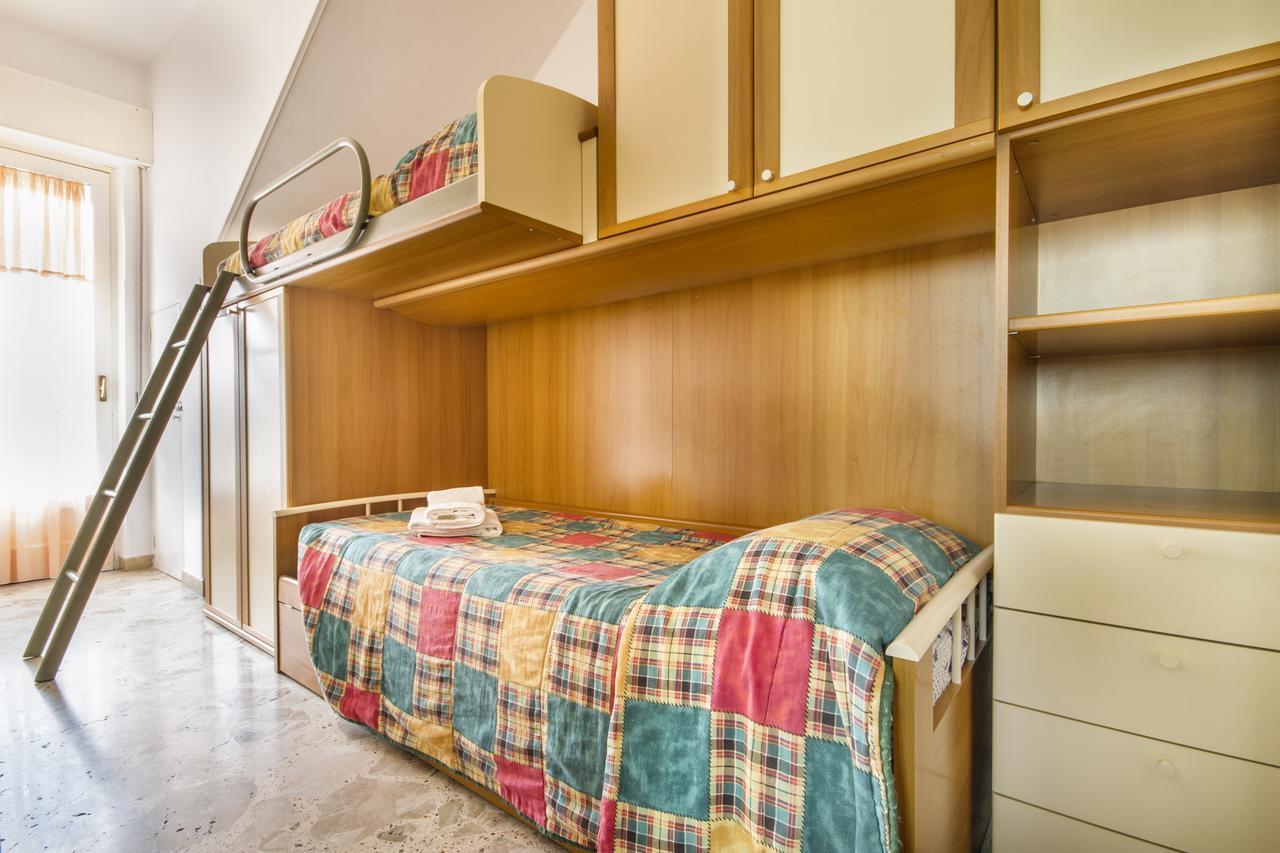 Casa Vacanza Paradise Vicino Cefalu Con Servizio Di Piscina A 3 Chilometri Lejlighed Campofelice Di Roccella Eksteriør billede