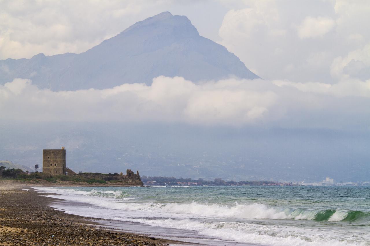 Casa Vacanza Paradise Vicino Cefalu Con Servizio Di Piscina A 3 Chilometri Lejlighed Campofelice Di Roccella Eksteriør billede